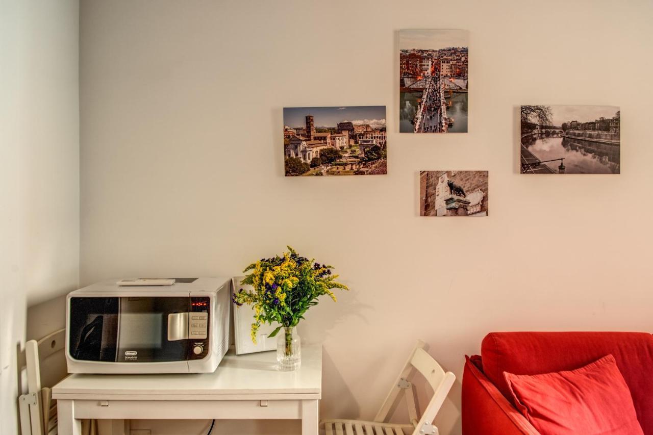Lovely Flat In The Heart Of Trastevere Rome Bagian luar foto